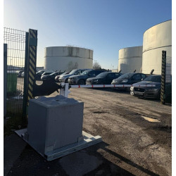 Portable Manual Rising Arm Vehicle Barrier (Concrete Block System)